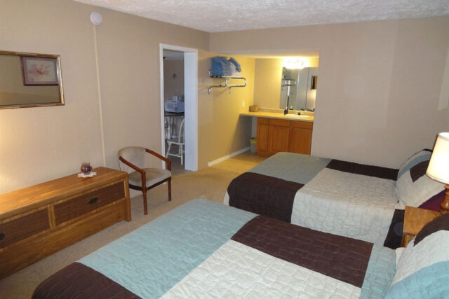 Eureka Suites 1 Bedroom with Separate Bedroom 2