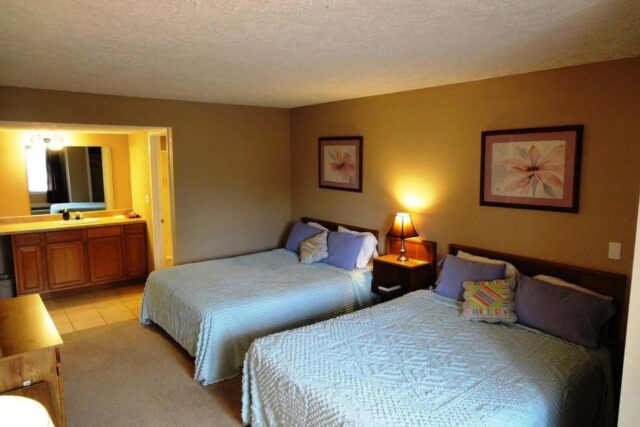 Eureka Suites 1 Bedroom with Separate Bedroom
