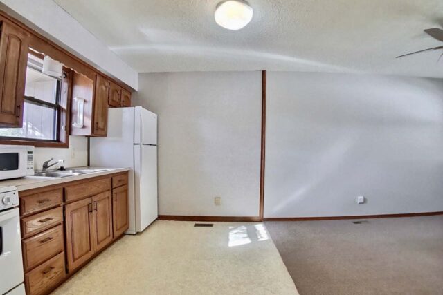 Kenwood Apartments Open plan Kitchen & Living Room